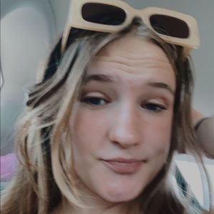 Meet your Posher, Ellie